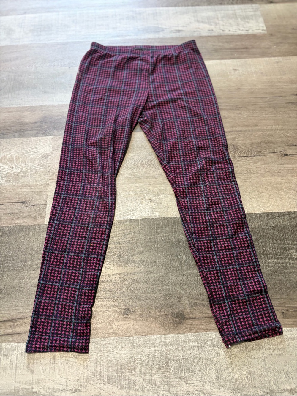 Girls Red Plaid Pull-On Stretch Leggings